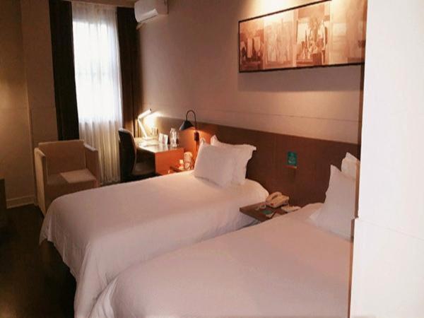 ג'יאדינג Jinjiang Inn Select Shanghai Nanxiang Minzhu Street מראה חיצוני תמונה